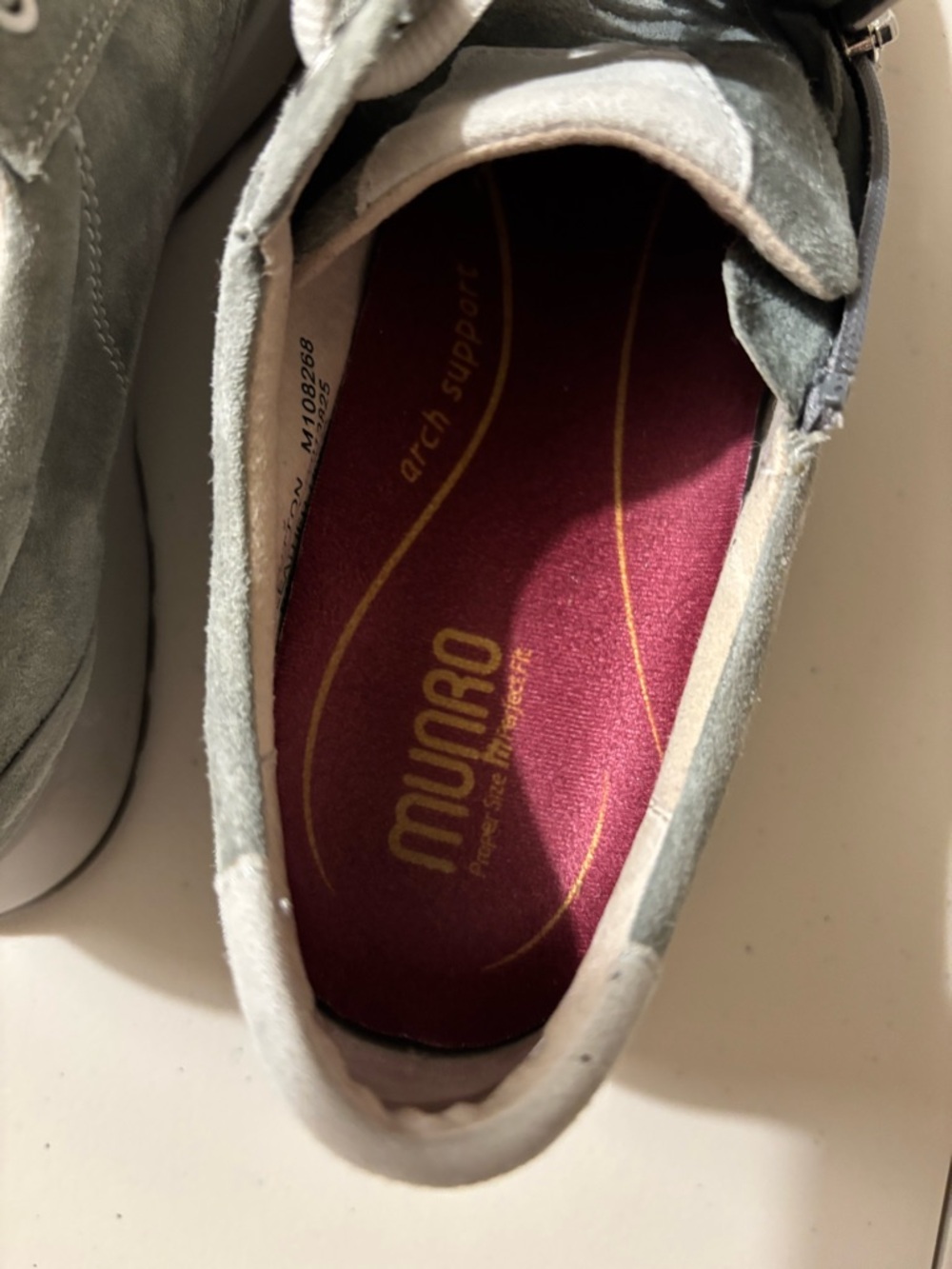 Munro Sutton Suede Lace-Up Sneakers Gray Size 11 Medium Width Side Zipper Office - Picture 9 of 10